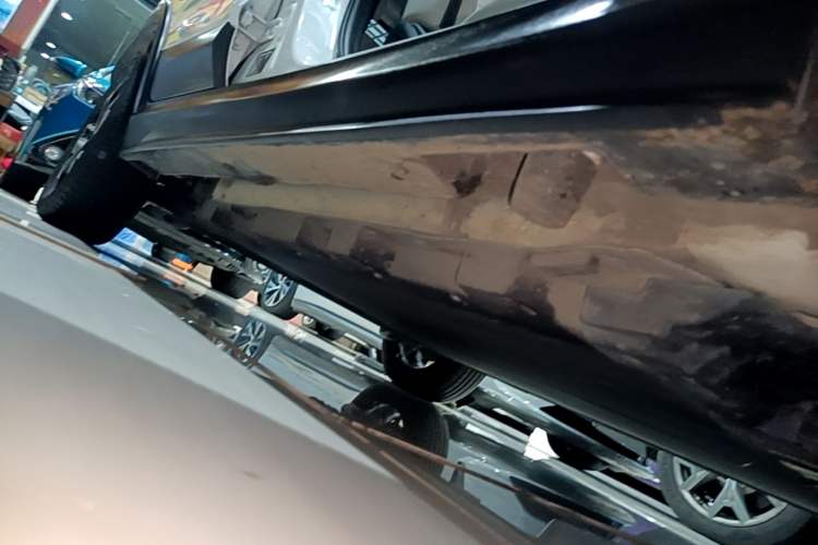 Used BYD Yuan Pro 2021 401 km Luxury Version Right Side Sill
