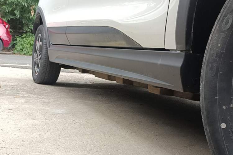 Used BYD Yuan Pro 2021 401 km Luxury Version Right Side Sill