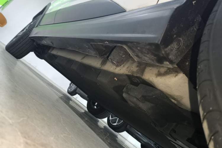 Used BYD Yuan Pro 2021 401 km Deluxe Version Right Side Sill