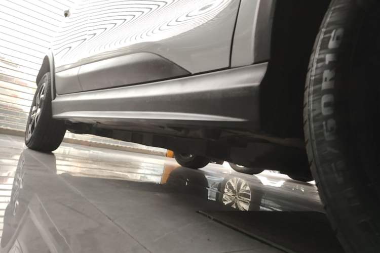 Used BYD Yuan Pro 2021 401 km Luxury Version Right Side Sill