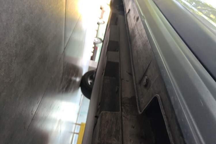 Used BYD Yuan Pro 2021 401 km Luxury Version Right Side Sill