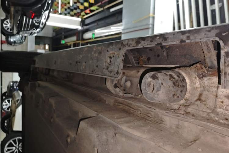 Used BYD Yuan Pro 2021 401 km Luxury Version Right Side Sill