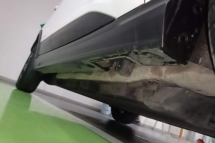 Used BYD Yuan Pro 2021 401 km Deluxe Version Right Side Sill