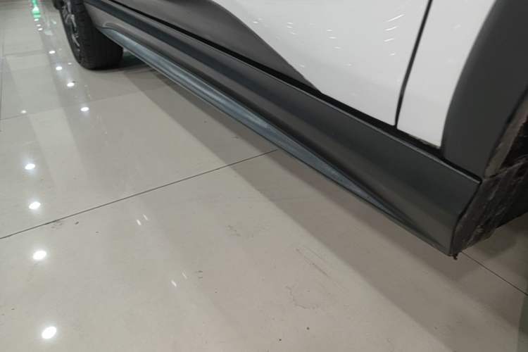 Used BYD Yuan Pro 2021 401 km Luxury Version Right Side Sill