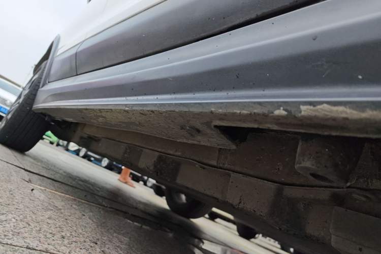 Used BYD Yuan Pro 2021 401 km Luxury Version Right Side Sill