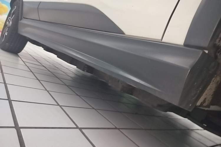 Used BYD Yuan Pro 2021 401 km Deluxe Version Right Side Sill