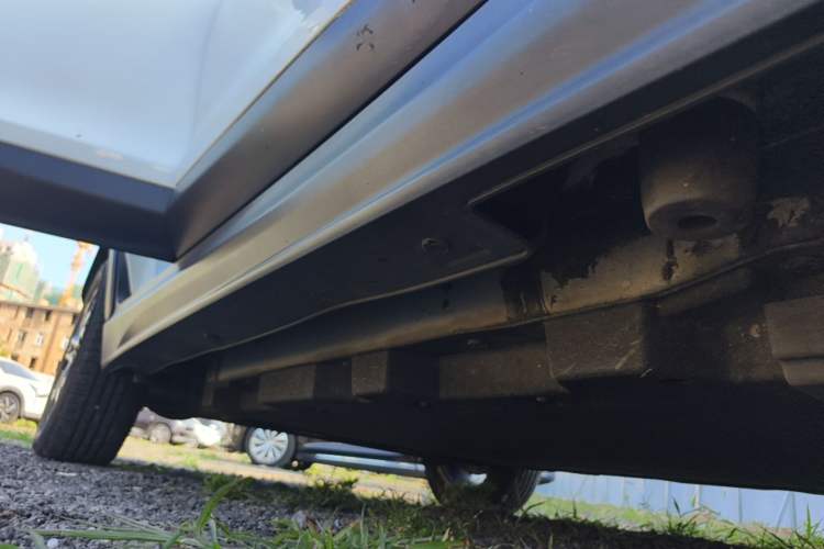 Used BYD Yuan Pro 2021 401 km Luxury Version Right Side Sill