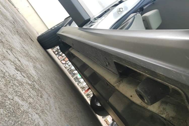 Used BYD Yuan Pro 2021 "Love for a Lifetime" Edition Right Side Sill