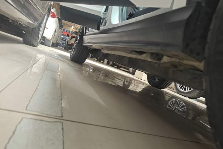 Used BYD Yuan Pro 2021 401 km Deluxe Version Right Side Sill