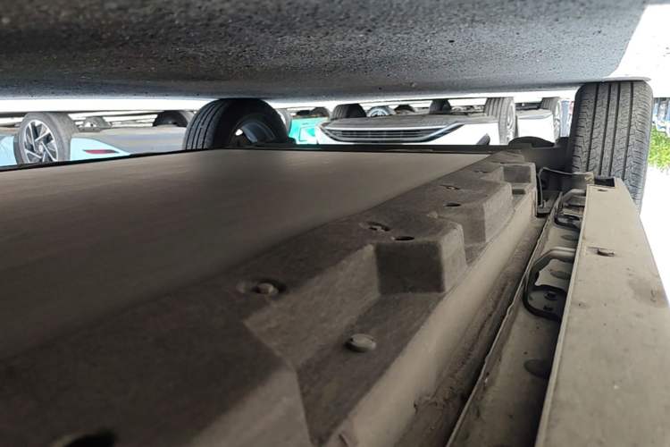 Used BYD Yuan Pro 2021 401 km Luxury Version Right Side Sill