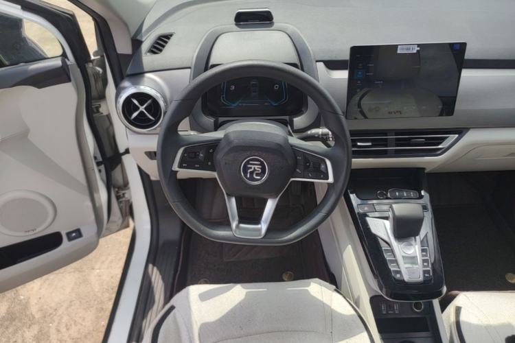 Used BYD Yuan Pro 2021 401 km Deluxe Version Steering Wheel