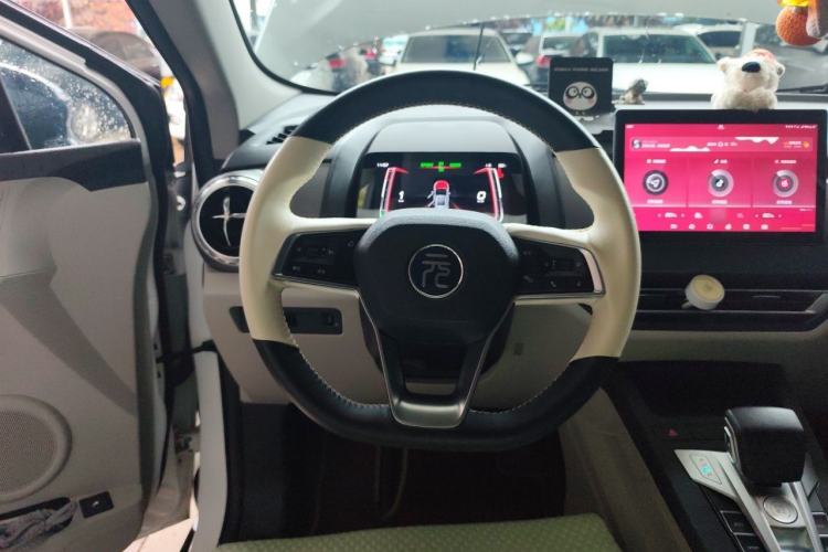Used BYD Yuan Pro 2021 "Love for a Lifetime" Edition Steering Wheel