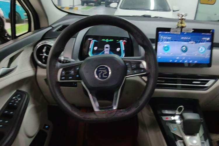 Used BYD Yuan Pro 2021 401 km Deluxe Version Steering Wheel