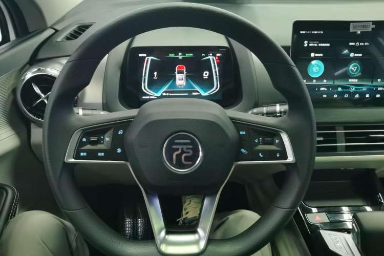 Used BYD Yuan Pro 2021 401 km Deluxe Version Steering Wheel