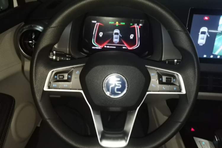 Used BYD Yuan Pro 2021 "Love for a Lifetime" Edition Steering Wheel