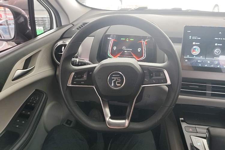 Used BYD Yuan Pro 2021 401 km Luxury Version Steering Wheel