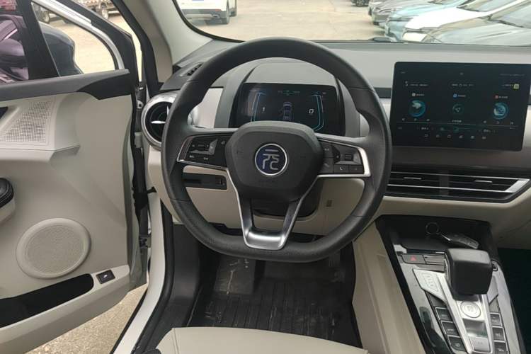 Used BYD Yuan Pro 2021 "Love for a Lifetime" Edition Steering Wheel