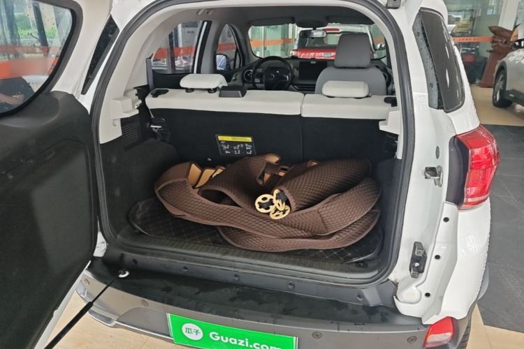 Used BYD Yuan Pro 2021 401 km Luxury Version Trunk