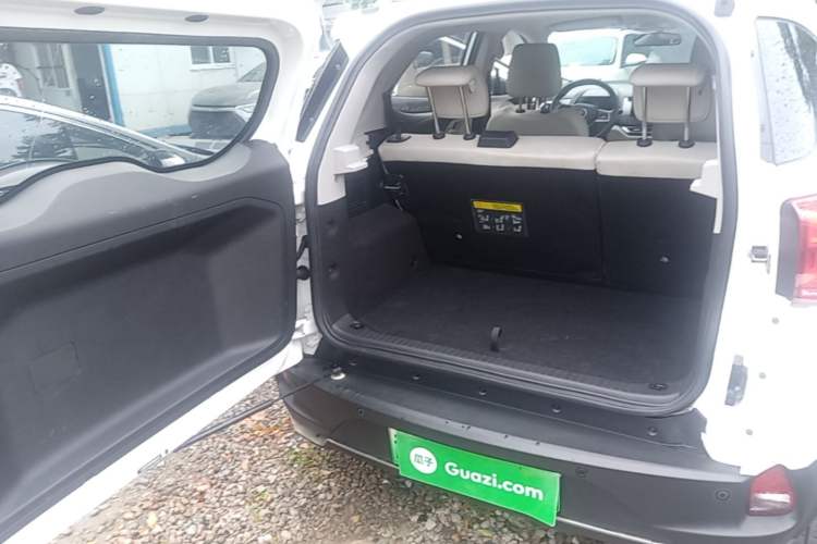 Used BYD Yuan Pro 2021 401 km Luxury Version Trunk