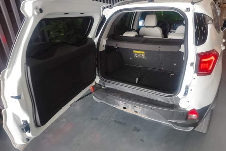 Used BYD Yuan Pro 2021 401 km Deluxe Version Trunk