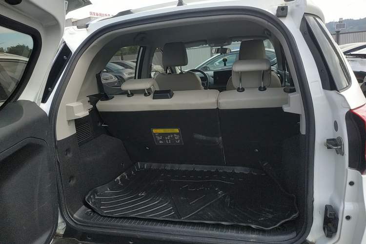Used BYD Yuan Pro 2021 "Love for a Lifetime" Edition Trunk