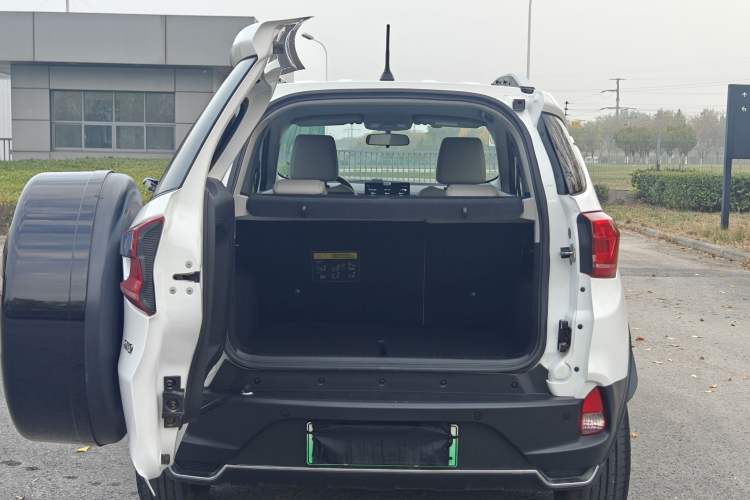 Used BYD Yuan Pro 2021 401 km Luxury Version Trunk