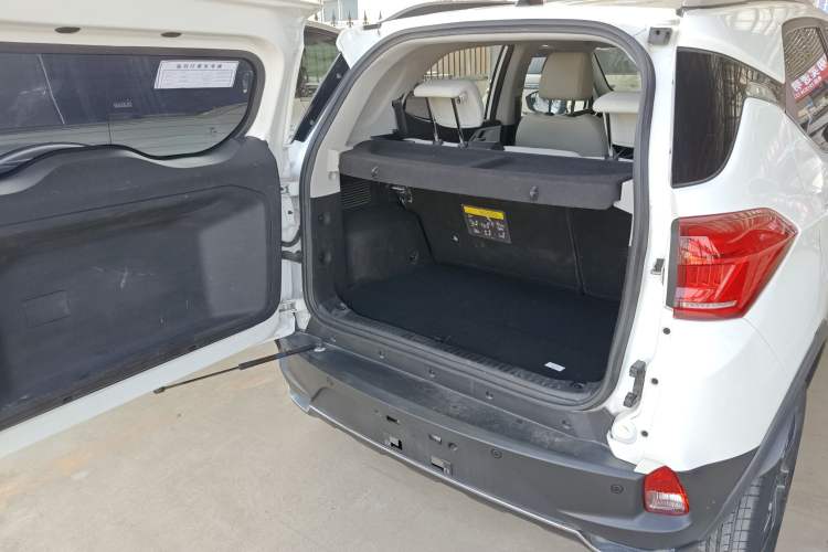 Used BYD Yuan Pro 2021 401 km Deluxe Version Trunk