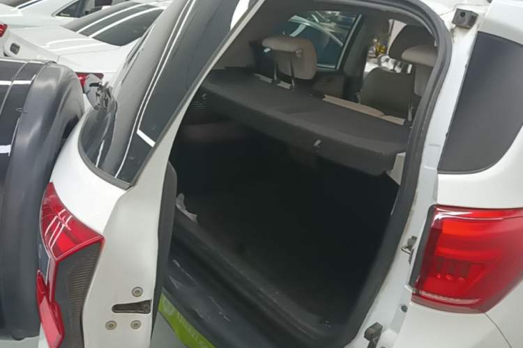 Used BYD Yuan Pro 2021 "Love for a Lifetime" Edition Trunk