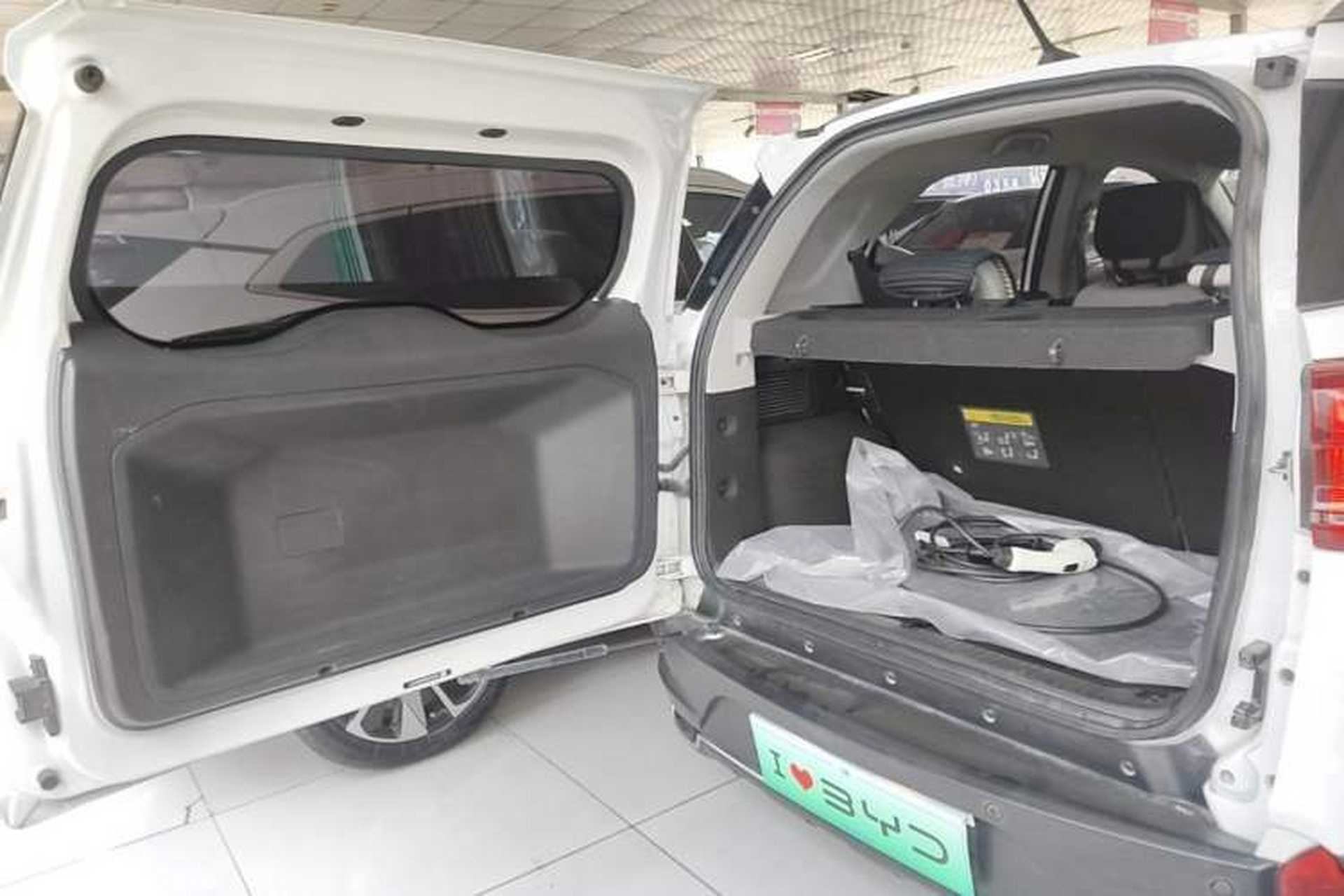 Used BYD Yuan Pro 2021 401 km Luxury Version Trunk