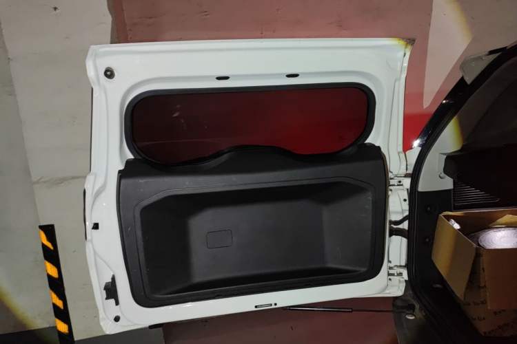 Used BYD Yuan Pro 2021 401 km Luxury Version Trunk