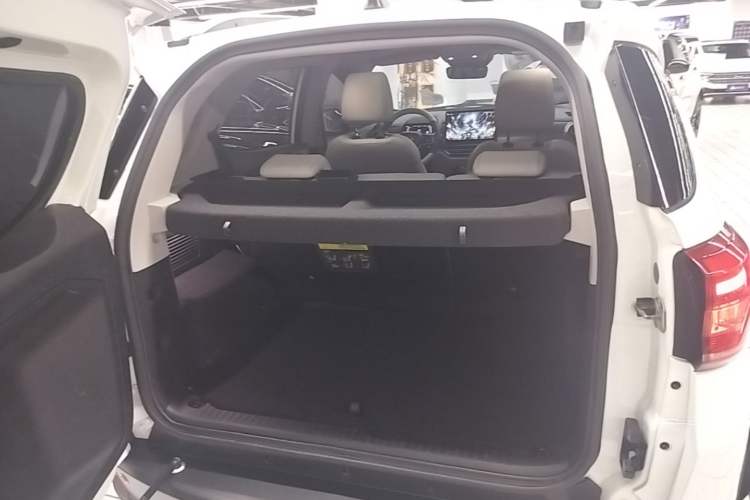 Used BYD Yuan Pro 2021 401 km Deluxe Version Trunk