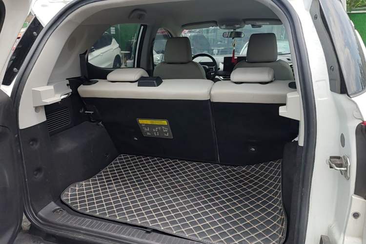 Used BYD Yuan Pro 2021 401 km Luxury Version Trunk