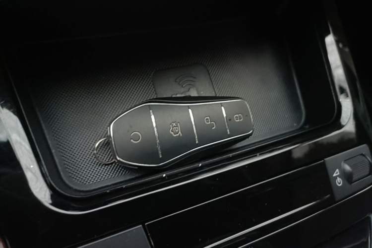 Used BYD Yuan Pro 2021 401 km Luxury Version Vehicle Key
