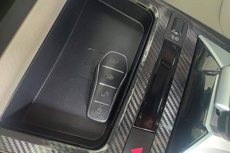 Used BYD Yuan Pro 2021 401 km Luxury Version Vehicle Key