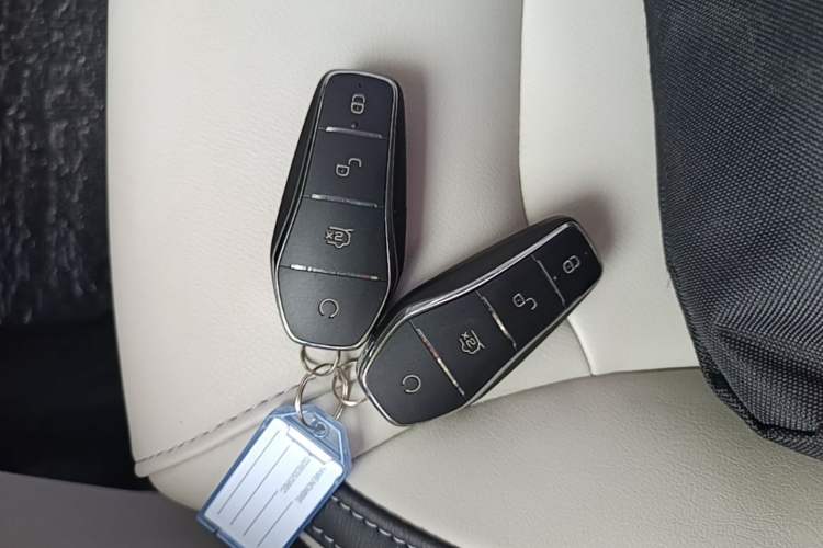 Used BYD Yuan Pro 2021 401 km Luxury Version Vehicle Key