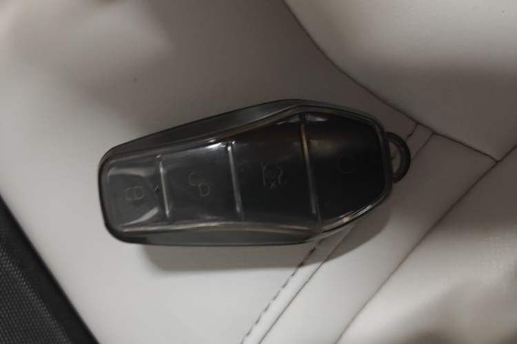 Used BYD Yuan Pro 2021 401 km Luxury Version Vehicle Key
