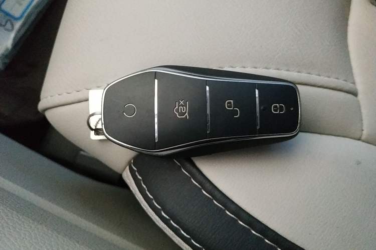 Used BYD Yuan Pro 2021 401 km Luxury Version Vehicle Key