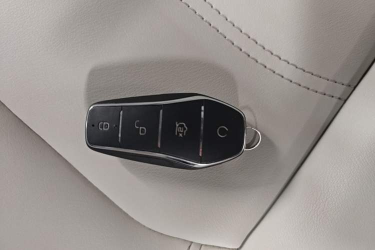 Used BYD Yuan Pro 2021 401 km Luxury Version Vehicle Key
