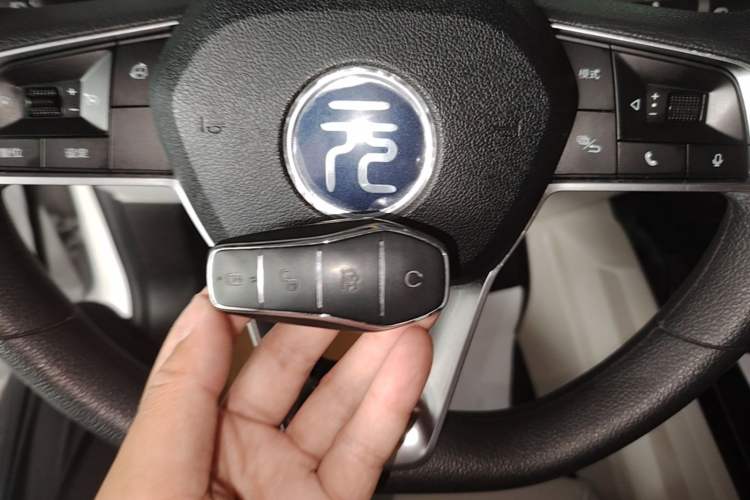 Used BYD Yuan Pro 2021 401 km Luxury Version Vehicle Key