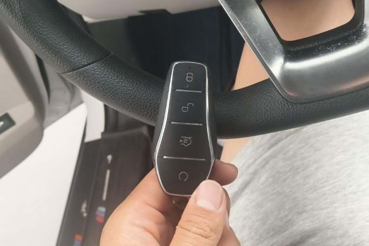 Used BYD Yuan Pro 2021 401 km Luxury Version Vehicle Key