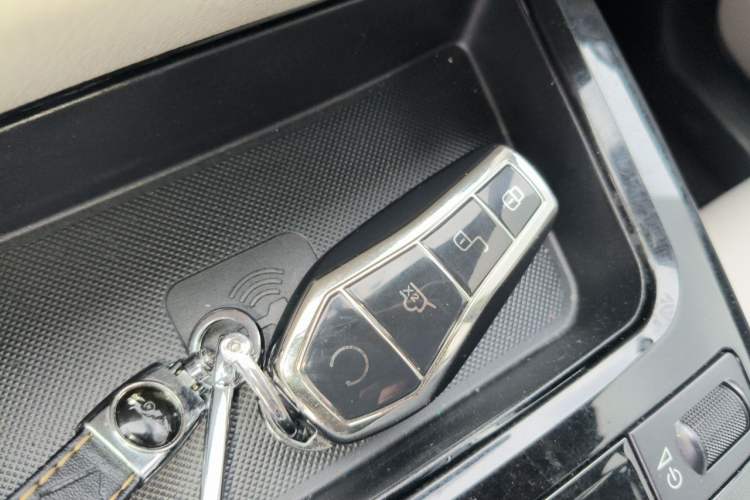 Used BYD Yuan Pro 2021 401 km Luxury Version Vehicle Key