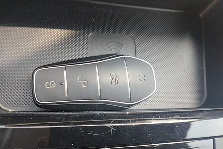 Used BYD Yuan Pro 2021 401 km Luxury Version Vehicle Key