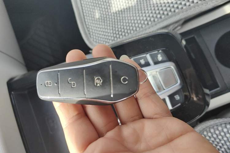 Used BYD Yuan Pro 2021 401 km Luxury Version Vehicle Key