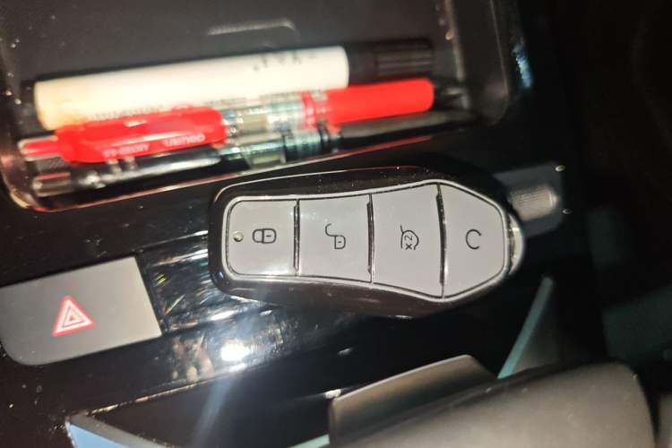 Used BYD Yuan Pro 2021 401 km Luxury Version Vehicle Key