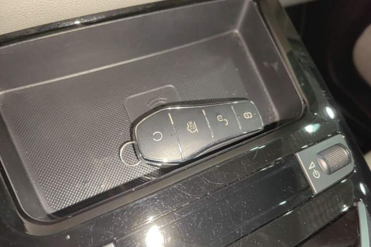 Used BYD Yuan Pro 2021 401 km Luxury Version Vehicle Key
