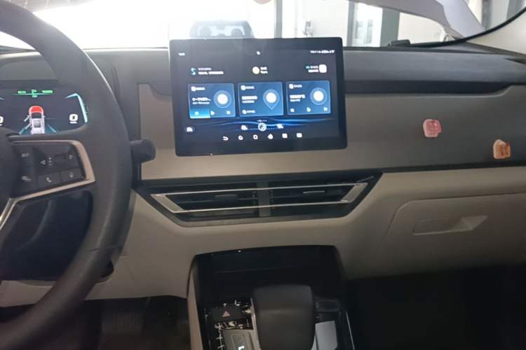 Used BYD Yuan Pro 2023 401KM Luxury Version Audio And AC Panel