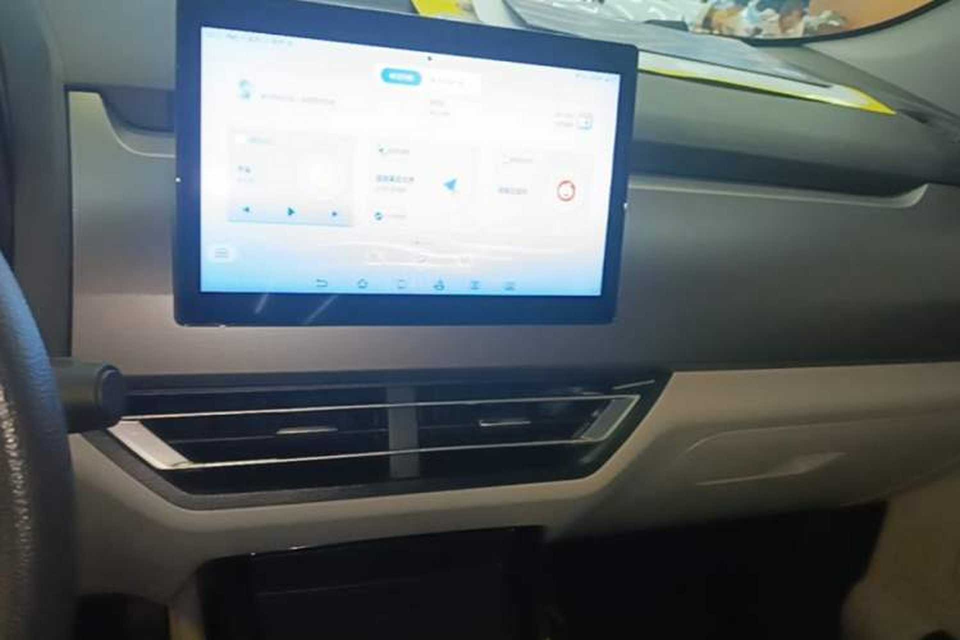 Used BYD Yuan Pro 2023 401 km Deluxe Version Audio And AC Panel