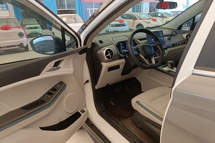Used BYD Yuan Pro 2023 401KM Luxury Version Driver Seat