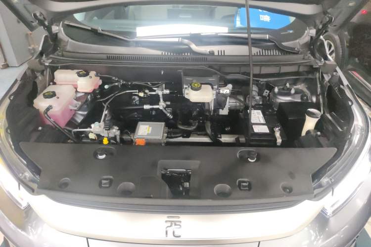 Used BYD Yuan Pro 2023 401KM Luxury Version Engine Bay