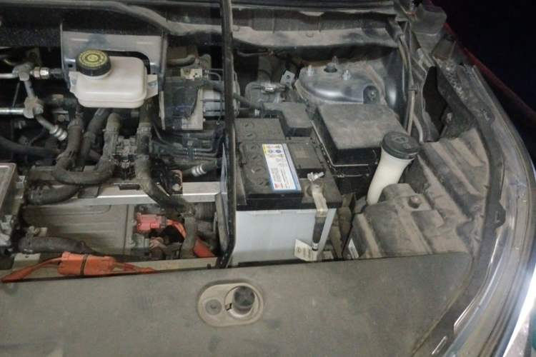 Used BYD Yuan Pro 2023 320KM Luxury Version Engine Bay Left